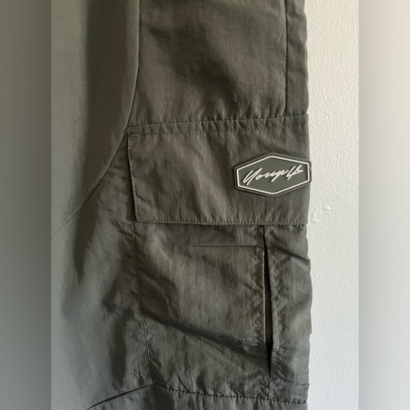 YOUNGLA brand new CARGO (L) eucalyptus color - Picture 10 of 15